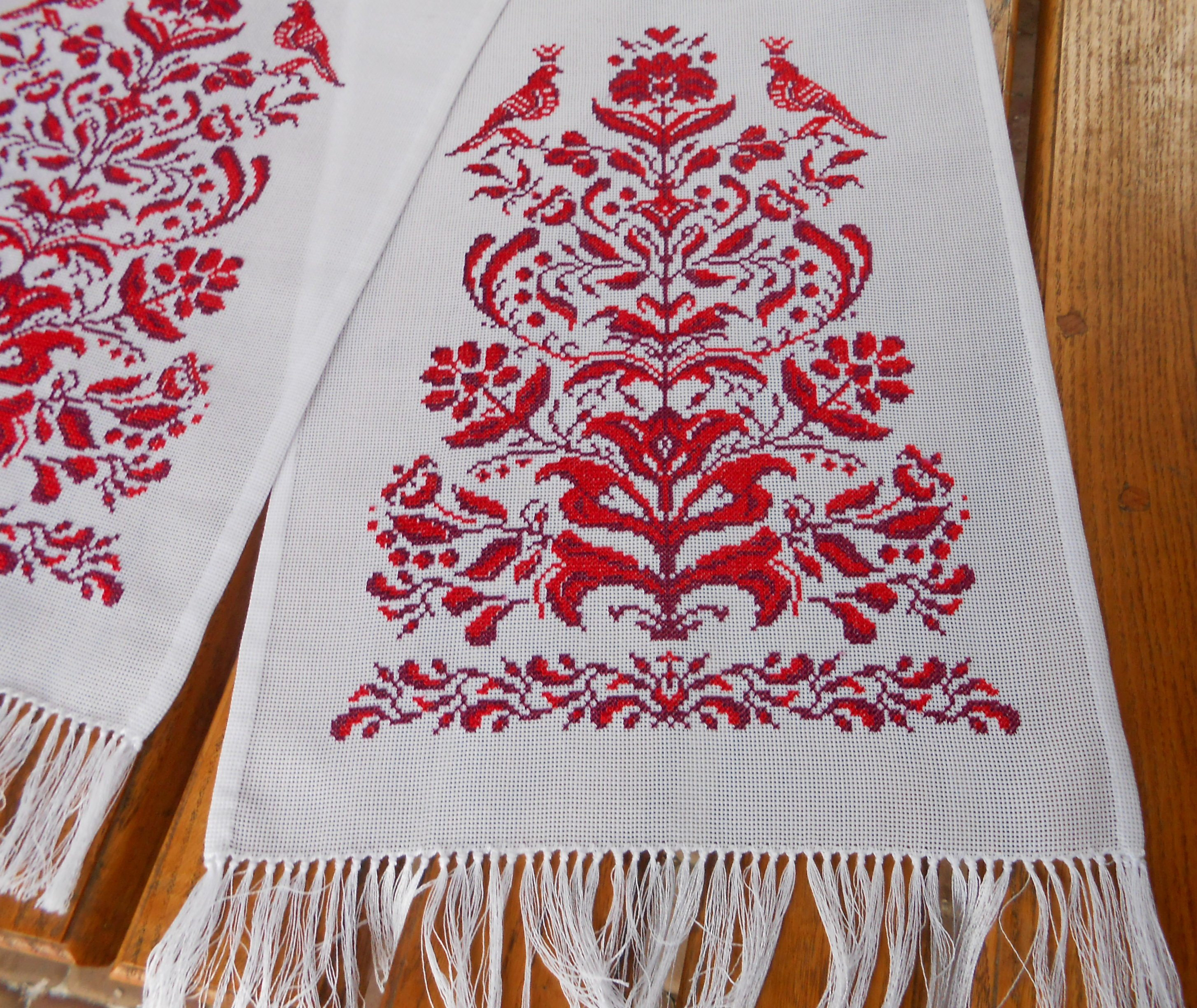 Wedding towels with embroidery