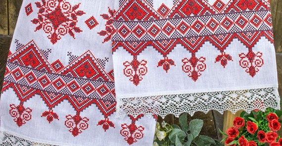 Ukrainian wedding towel: symbols, traditions, signs